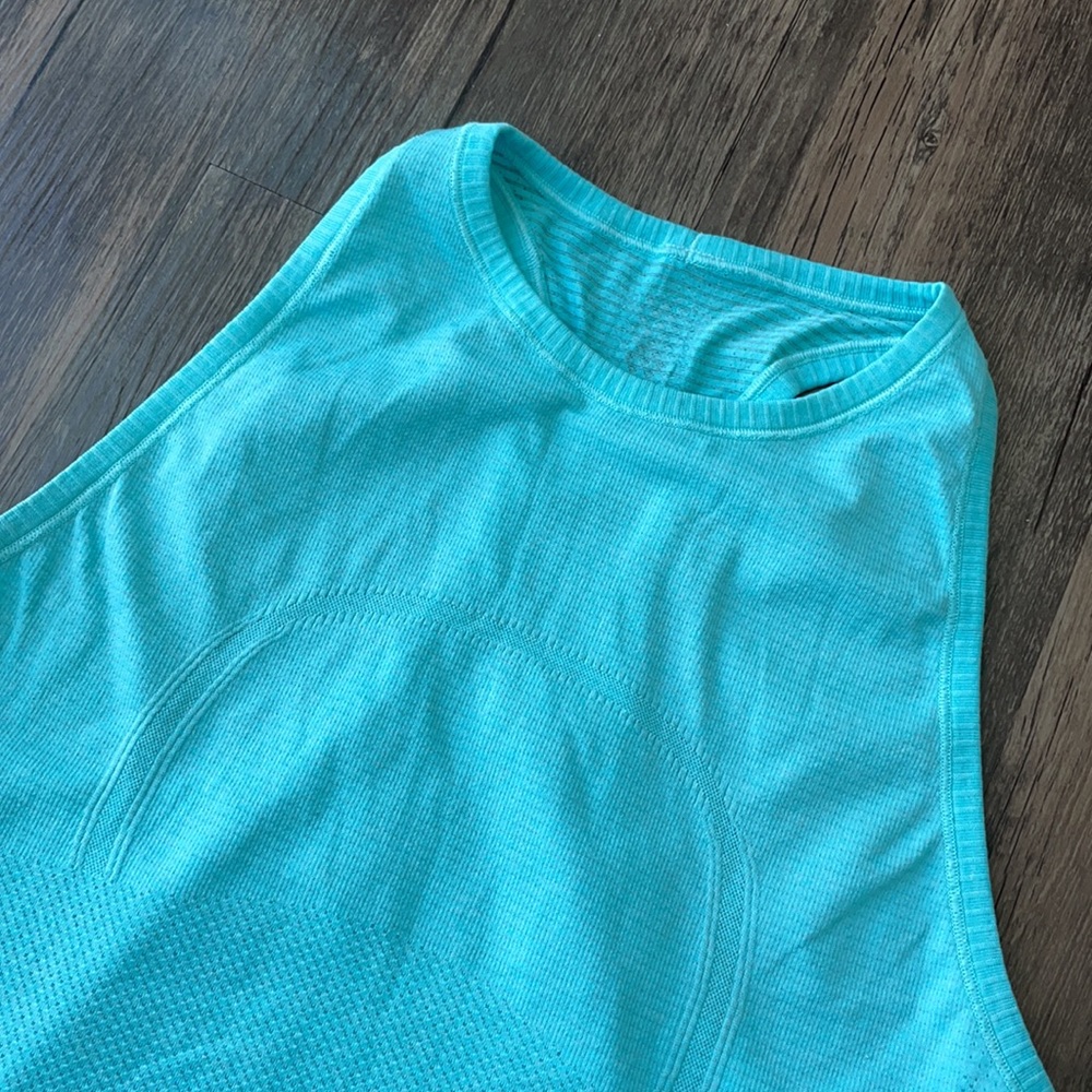 Lululemon Swiftly Tech Racerback - High Neck - Picture 4 of 7